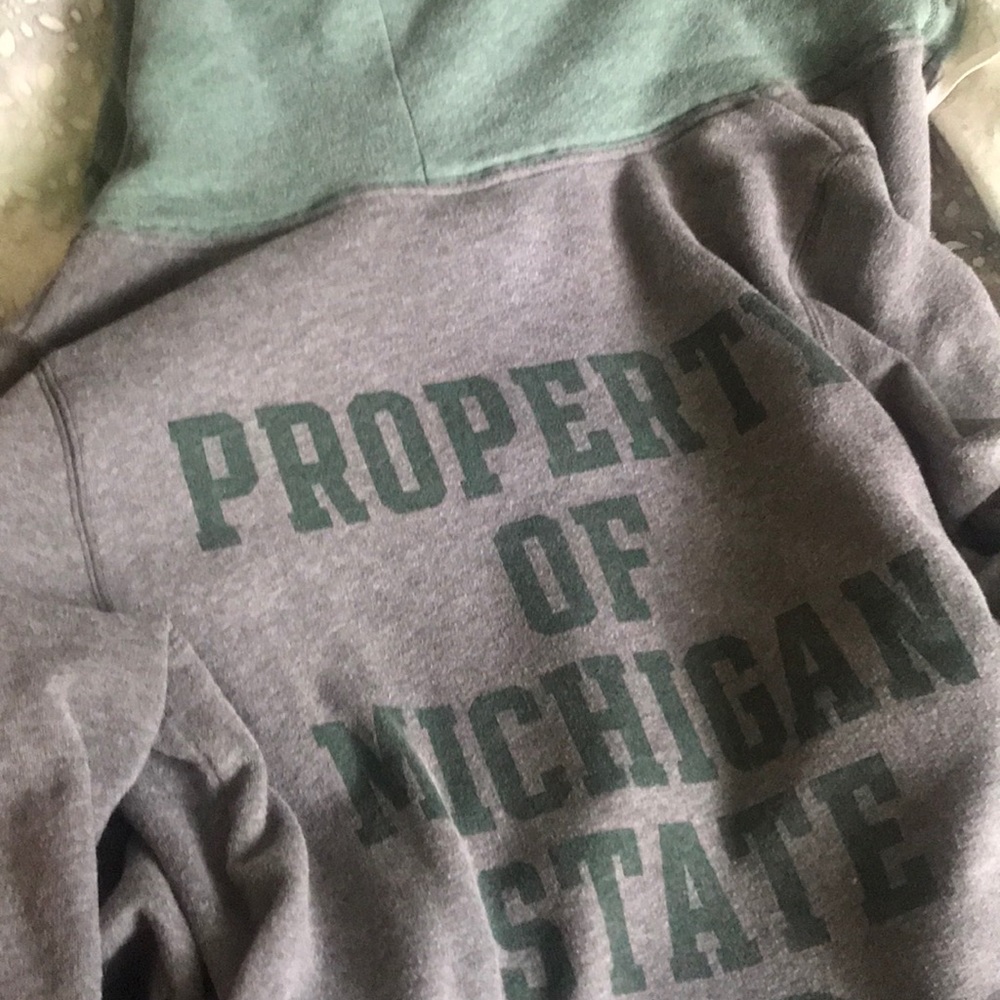 Michigan State zip up - Picture 4 of 4